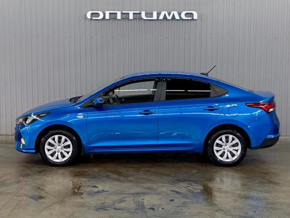 Hyundai Solaris II Рестайлинг с пробегом 2020 года, цена 1 697 000 рублей, 66000 км, седан, Автокод Объявления