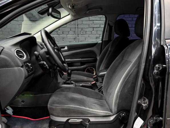 Ford Focus II с пробегом 2006 года, цена 390 000 рублей, 303320 км, седан, Автокод Объявления
