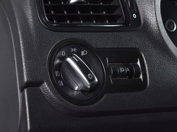 Volkswagen Polo V с пробегом 2014 года, цена 999 995 рублей, 140102 км, седан, Автокод Объявления
