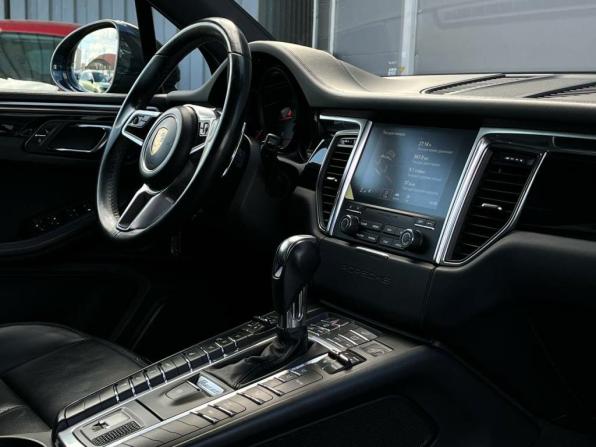 Porsche Macan I с пробегом 2016 года, цена 3 876 400 рублей, 92141 км, внедорожник, Автокод Объявления