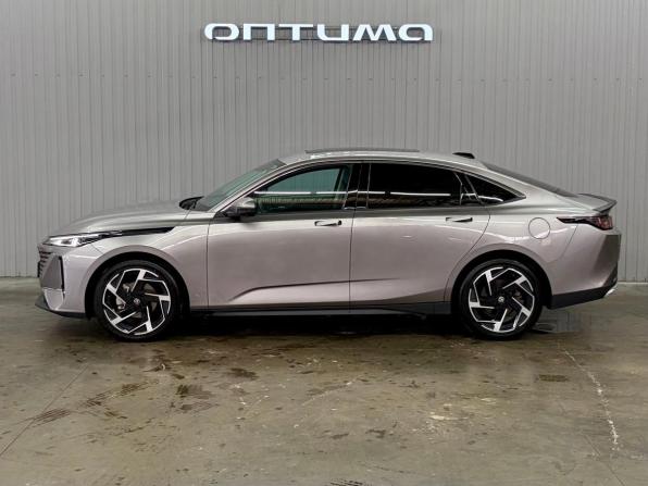 Changan Lamore с пробегом 2024 года, цена 2 047 000 рублей, 18760 км, седан, Автокод Объявления