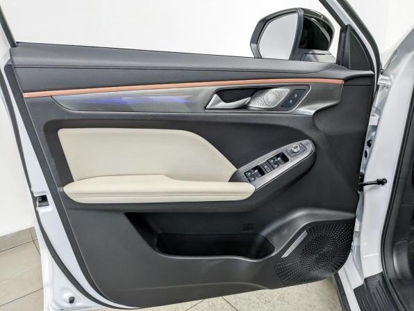Haval Jolion I Рестайлинг с пробегом 2026 года, цена 2 400 000 рублей, 6819 км, внедорожник, Автокод Объявления