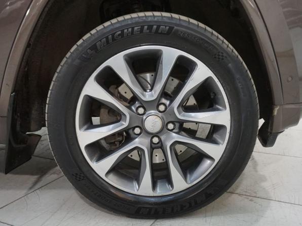 Jeep Grand Cherokee IV (WK2) Рестайлинг с пробегом 2018 года, цена 3 499 800 рублей, 190000 км, внедорожник, Автокод Объявления