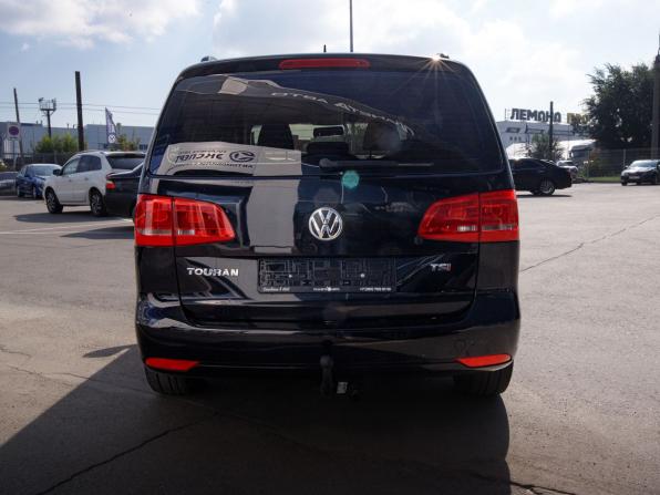 Volkswagen Touran I Рестайлинг 2 с пробегом 2010 года, цена 650 000 рублей, 247919 км, компактвэн, Автокод Объявления