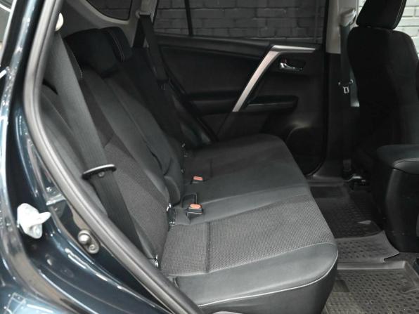 Toyota RAV4 IV (XA40) Рестайлинг с пробегом 2016 года, цена 2 300 000 рублей, 212767 км, внедорожник, Автокод Объявления