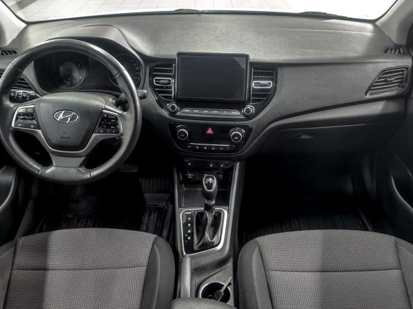 Hyundai Solaris II Рестайлинг с пробегом 2021 года, цена 1 899 900 рублей, 67000 км, седан, Автокод Объявления