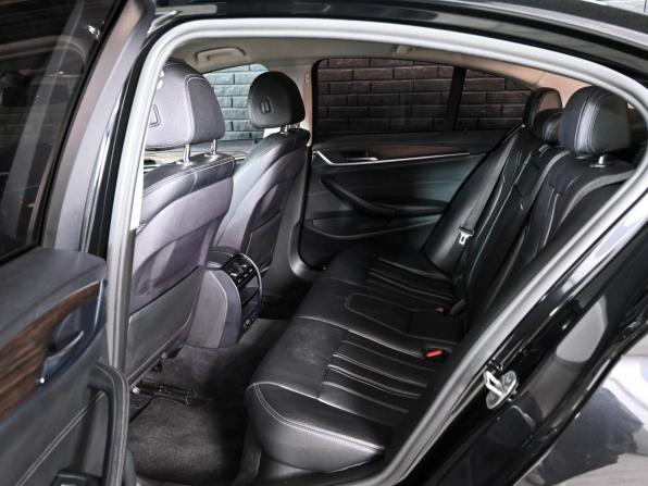 BMW 5 серии VII (G30/G31/G38) с пробегом 2017 года, цена 2 750 000 рублей, 198985 км, седан, Автокод Объявления