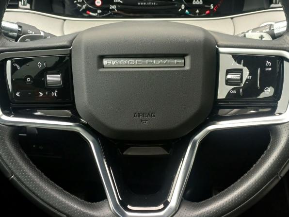 Land Rover Range Rover Evoque II с пробегом 2022 года, цена 4 399 000 рублей, 53000 км, внедорожник, Автокод Объявления