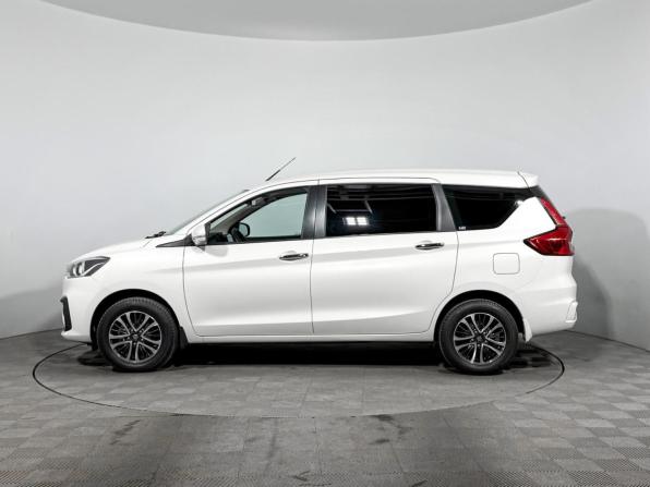 Suzuki Ertiga II Рестайлинг с пробегом 2022 года, цена 1 909 000 рублей, 4594 км, компактвэн, Автокод Объявления