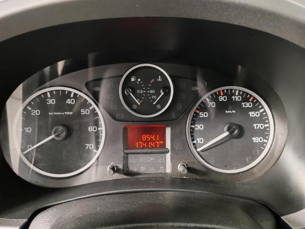 Citroen Berlingo II Рестайлинг 2 с пробегом 2017 года, цена 1 075 000 рублей, 174145 км, компактвэн, Автокод Объявления