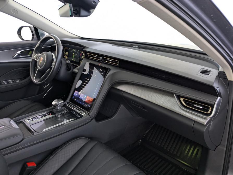 Hongqi H5 II Москва  - изображение 21