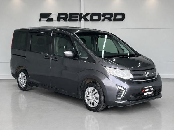 Honda Stepwgn V с пробегом 2016 года, цена 1 949 000 рублей, 228576 км, минивэн, Автокод Объявления