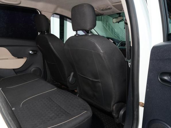 Renault Logan II с пробегом 2014 года, цена 578 000 рублей, 284585 км, седан, Автокод Объявления