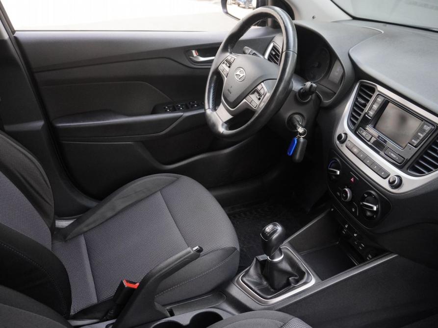 Hyundai Solaris II Москва  - изображение 12