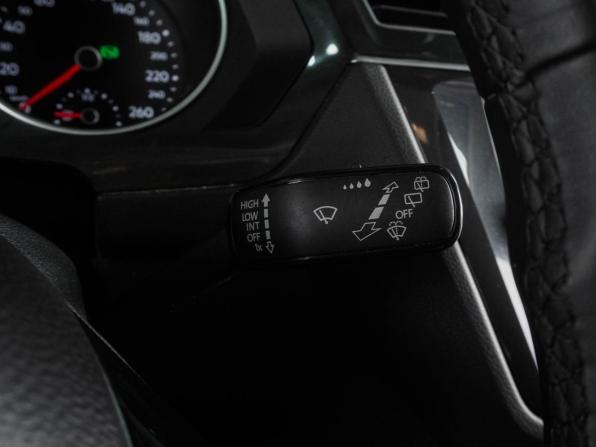 Volkswagen Tiguan II с пробегом 2019 года, цена 2 369 000 рублей, 114815 км, внедорожник, Автокод Объявления