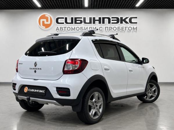 Renault Sandero II с пробегом 2018 года, цена 1 075 000 рублей, 120000 км, хэтчбек, Автокод Объявления