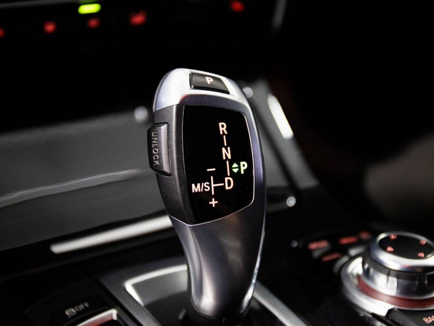 BMW 5 серии VI (F10/F11/F07) Рестайлинг Иркутск  - изображение 16
