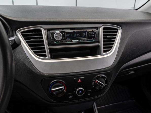 Hyundai Solaris II Рестайлинг с пробегом 2020 года, цена 1 348 000 рублей, 78505 км, седан, Автокод Объявления
