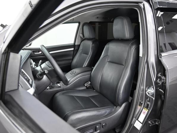Toyota Highlander III (XU50) с пробегом 2015 года, цена 2 299 000 рублей, 129000 км, внедорожник, Автокод Объявления