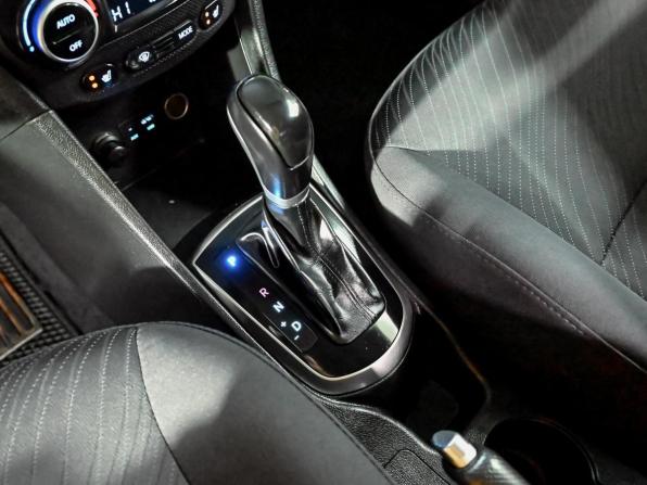 Hyundai Solaris I Рестайлинг с пробегом 2015 года, цена 1 200 000 рублей, 132818 км, седан, Автокод Объявления