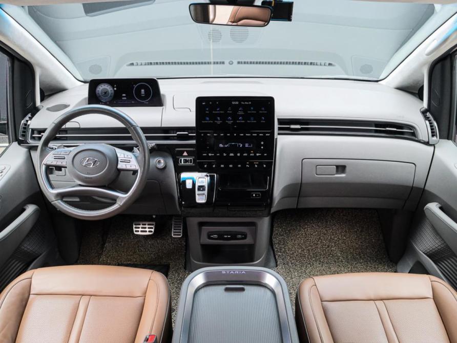 Hyundai Staria I Москва  - изображение 15
