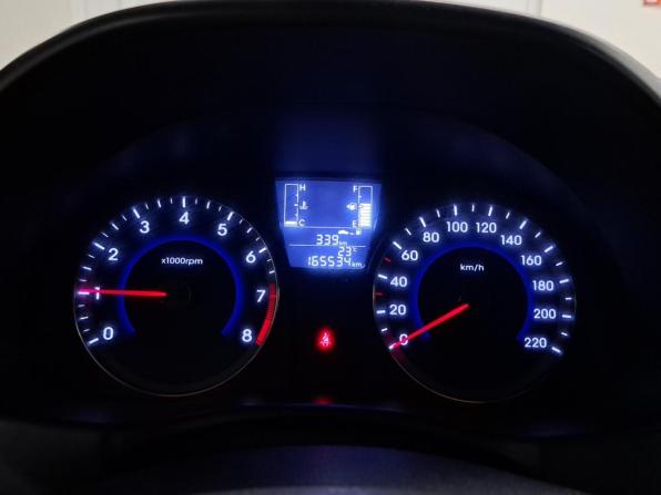 Hyundai Solaris I Рестайлинг с пробегом 2015 года, цена 947 000 рублей, 165553 км, хэтчбек, Автокод Объявления