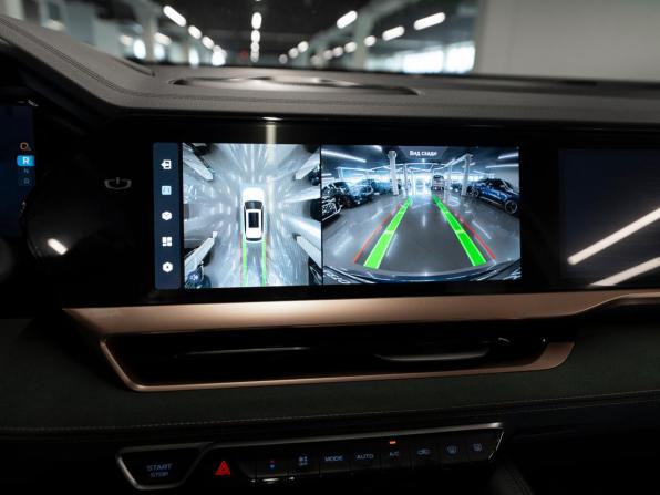 Geely Monjaro I с пробегом 2023 года, цена 3 270 000 рублей, 47443 км, внедорожник, Автокод Объявления