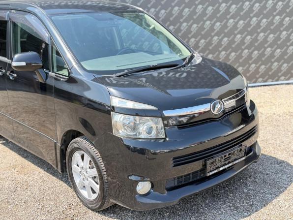 Toyota Voxy II (R70) с пробегом 2008 года, цена 1 575 000 рублей, 146500 км, минивэн, Автокод Объявления