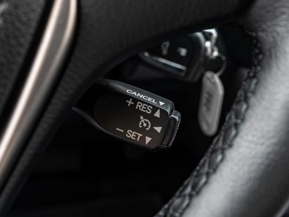 Toyota RAV4 IV (XA40) Рестайлинг с пробегом 2017 года, цена 2 250 000 рублей, 132118 км, внедорожник, Автокод Объявления