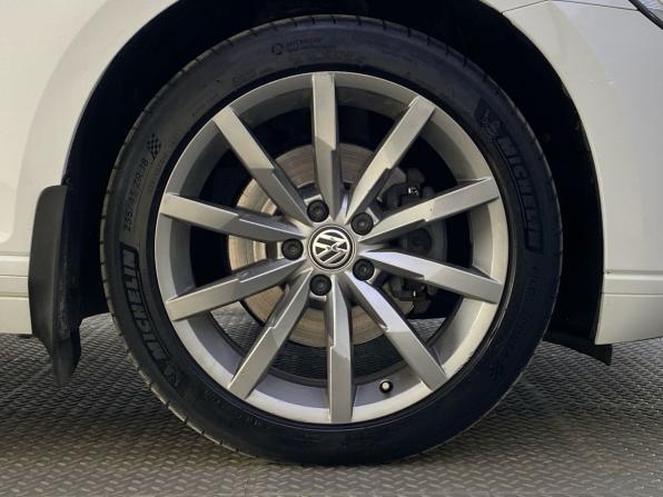 Volkswagen Passat B8 с пробегом 2018 года, цена 2 265 000 рублей, 98700 км, седан, Автокод Объявления