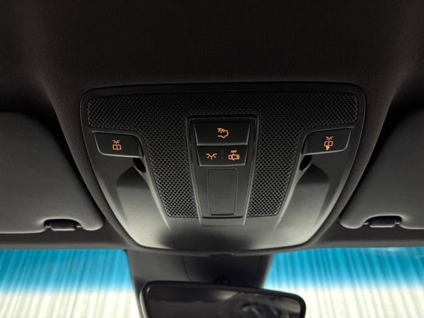 Mercedes-Benz CLA I (C117 X117) с пробегом 2015 года, цена 1 800 000 рублей, 93670 км, седан, Автокод Объявления