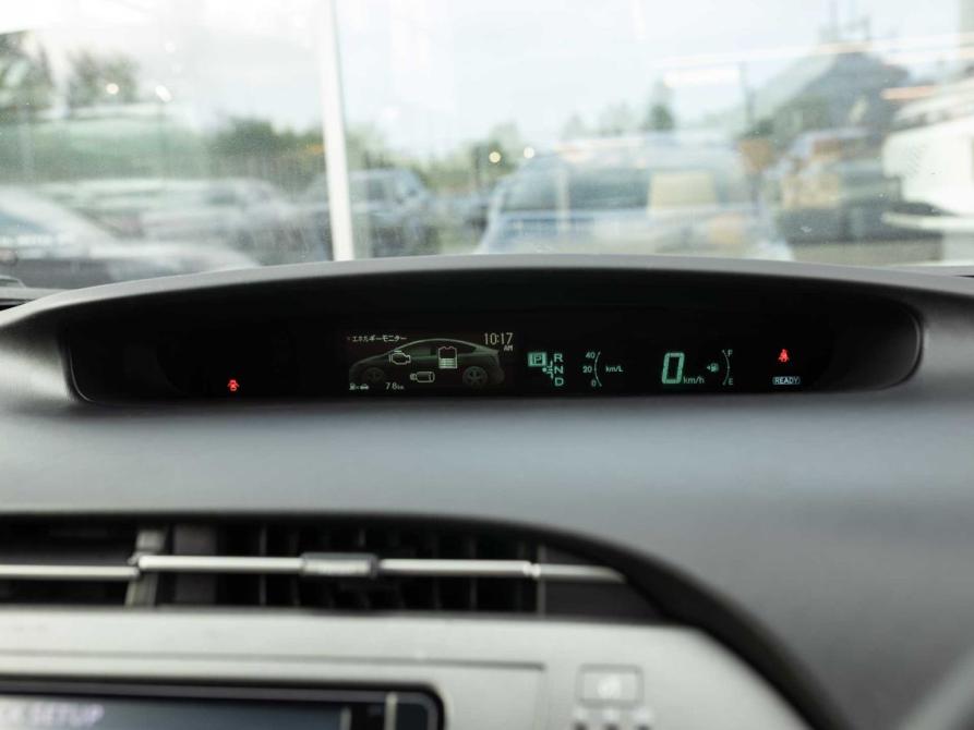 Toyota Prius III Рестайлинг (XW30) Новосибирск  - изображение 13