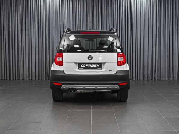 Skoda Yeti I Рестайлинг с пробегом 2013 года, цена 1 048 000 рублей, 134081 км, внедорожник, Автокод Объявления
