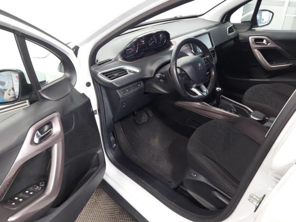 Peugeot 2008 I с пробегом 2014 года, цена 850 000 рублей, 112700 км, внедорожник, Автокод Объявления