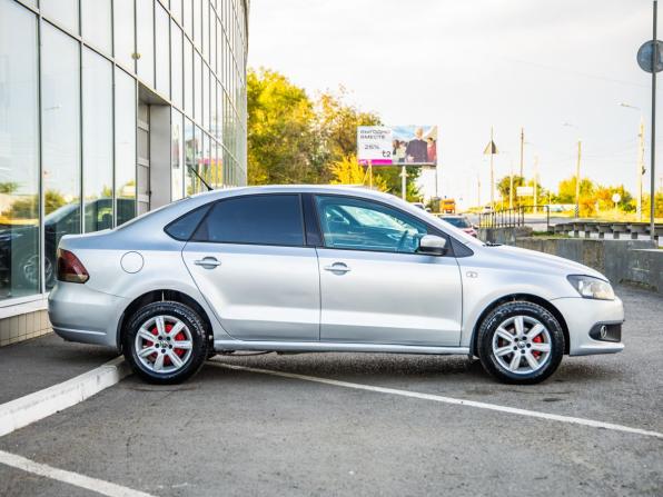 Volkswagen Polo V с пробегом 2013 года, цена 748 000 рублей, 237065 км, седан, Автокод Объявления