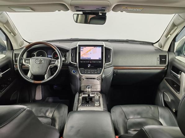 Toyota Land Cruiser 200 Series Рестайлинг 2 с пробегом 2016 года, цена 5 349 000 рублей, 254006 км, внедорожник, Автокод Объявления
