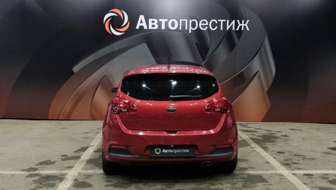Kia Ceed II с пробегом 2013 года, цена 899 000 рублей, 160600 км, хэтчбек, Автокод Объявления