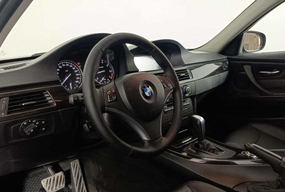 BMW 3 серии V (E90/E91/E92/E93) Рестайлинг Волгоград  - изображение 9