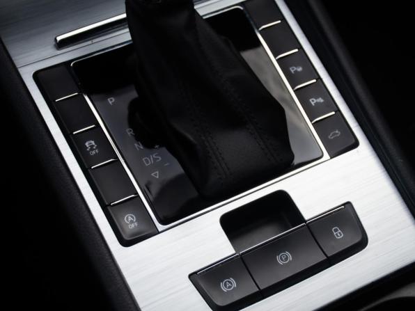 Skoda Superb III Рестайлинг с пробегом 2021 года, цена 2 698 000 рублей, 106000 км, лифтбек, Автокод Объявления