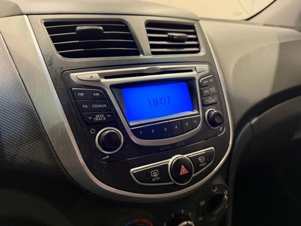 Hyundai Solaris I с пробегом 2014 года, цена 865 000 рублей, 189690 км, седан, Автокод Объявления