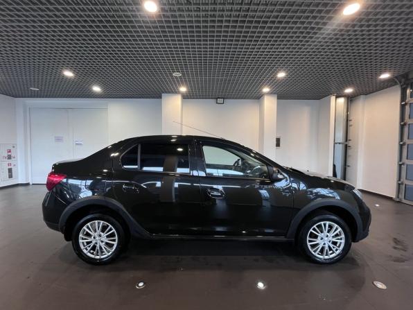 Renault Logan II Рестайлинг с пробегом 2022 года, цена 1 238 000 рублей, 114291 км, седан, Автокод Объявления