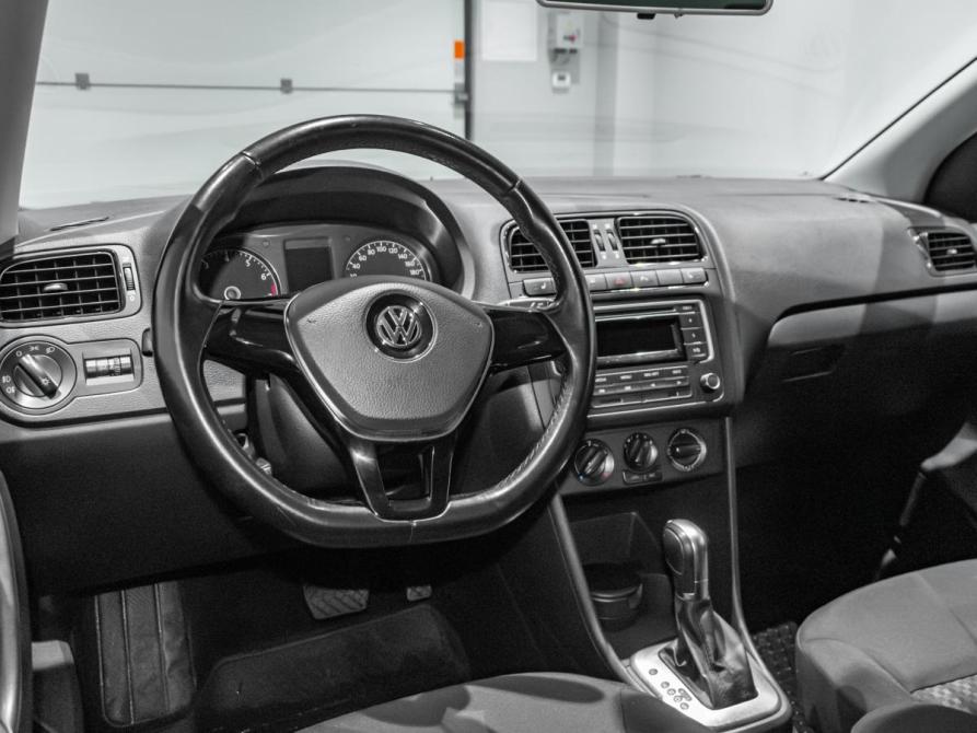 Volkswagen Polo V Рестайлинг Екатеринбург  - изображение 12