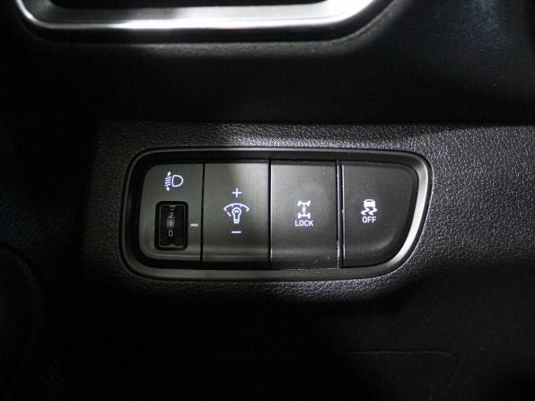 Hyundai Santa Fe IV с пробегом 2019 года, цена 2 650 000 рублей, 137777 км, внедорожник, Автокод Объявления