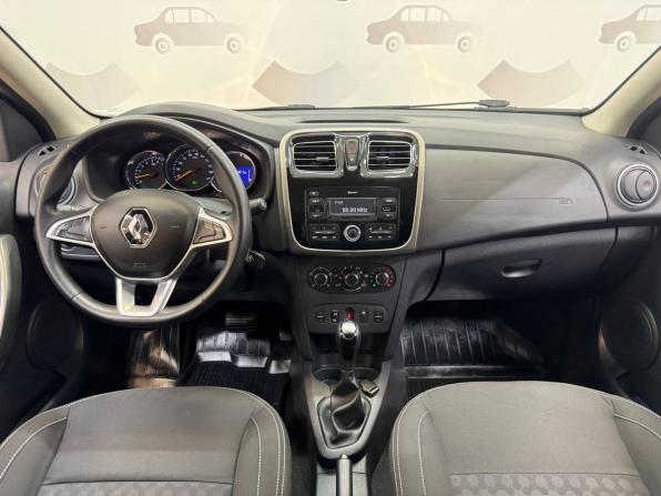 Renault Logan II Рестайлинг с пробегом 2018 года, цена 1 000 000 рублей, 113783 км, седан, Автокод Объявления