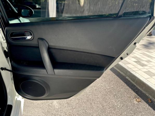 Mazda 6 II (GH) Рестайлинг с пробегом 2010 года, цена 750 000 рублей, 310690 км, лифтбек, Автокод Объявления