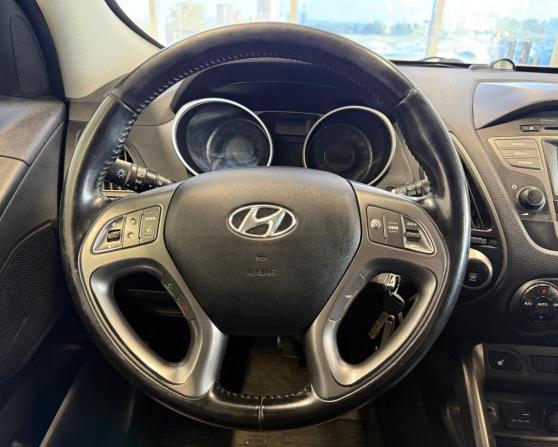 Hyundai ix35 I Рестайлинг с пробегом 2015 года, цена 1 280 000 рублей, 174000 км, внедорожник, Автокод Объявления