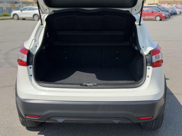 Nissan Qashqai II с пробегом 2018 года, цена 1 850 000 рублей, 59495 км, внедорожник, Автокод Объявления