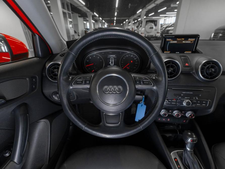 Audi A1 I (8X) Рестайлинг Москва  - изображение 7