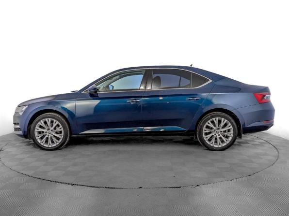 Skoda Superb III Рестайлинг с пробегом 2022 года, цена 3 200 000 рублей, 74618 км, лифтбек, Автокод Объявления