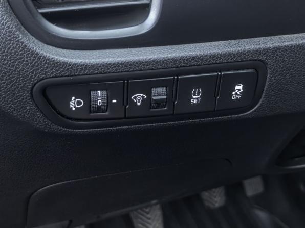 Kia Rio IV с пробегом 2018 года, цена 1 329 900 рублей, 129000 км, седан, Автокод Объявления